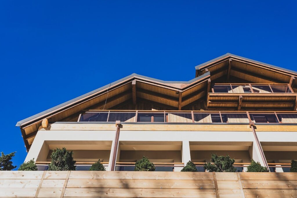 Base Camp Lodge Les 2 Alpes - Hôtel Restaurant - Les Deux Alpes Fransa