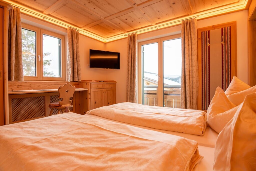 die AlpenRose - Lech-Zürs am Arlberg Avusturya