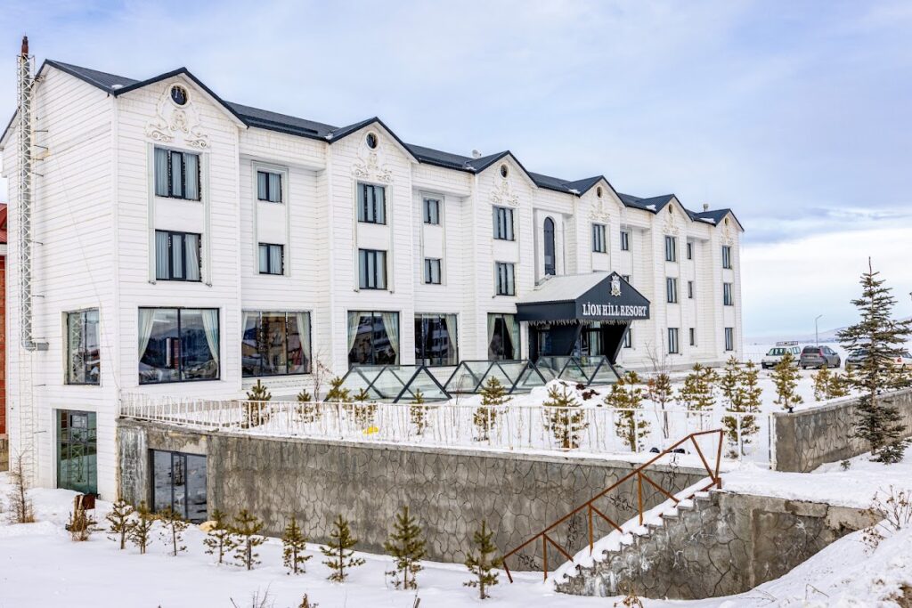Lion Hill Resort Otel - Sarıkamış kayak merkezi oteli