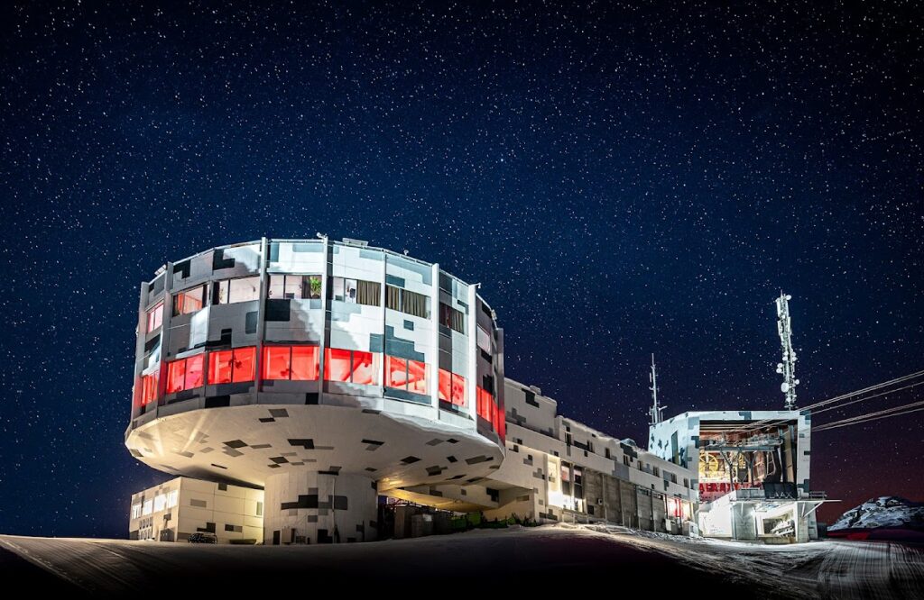 Mountain Hostel - Laax İsviçre