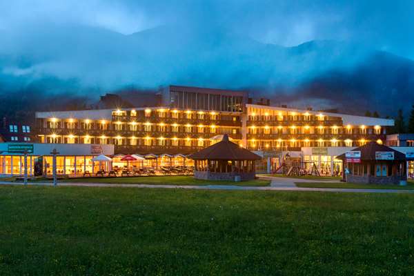 Ramada Resort by Wyndham Kranjska Gora - Kranjska Gora Slovenya