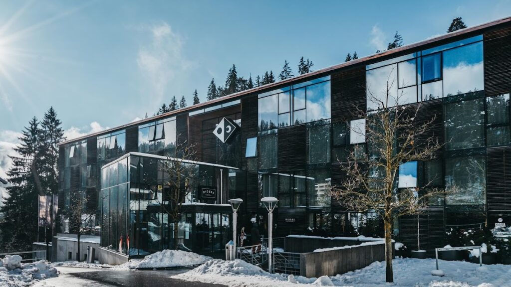 Riders Hotel - Laax İsviçre